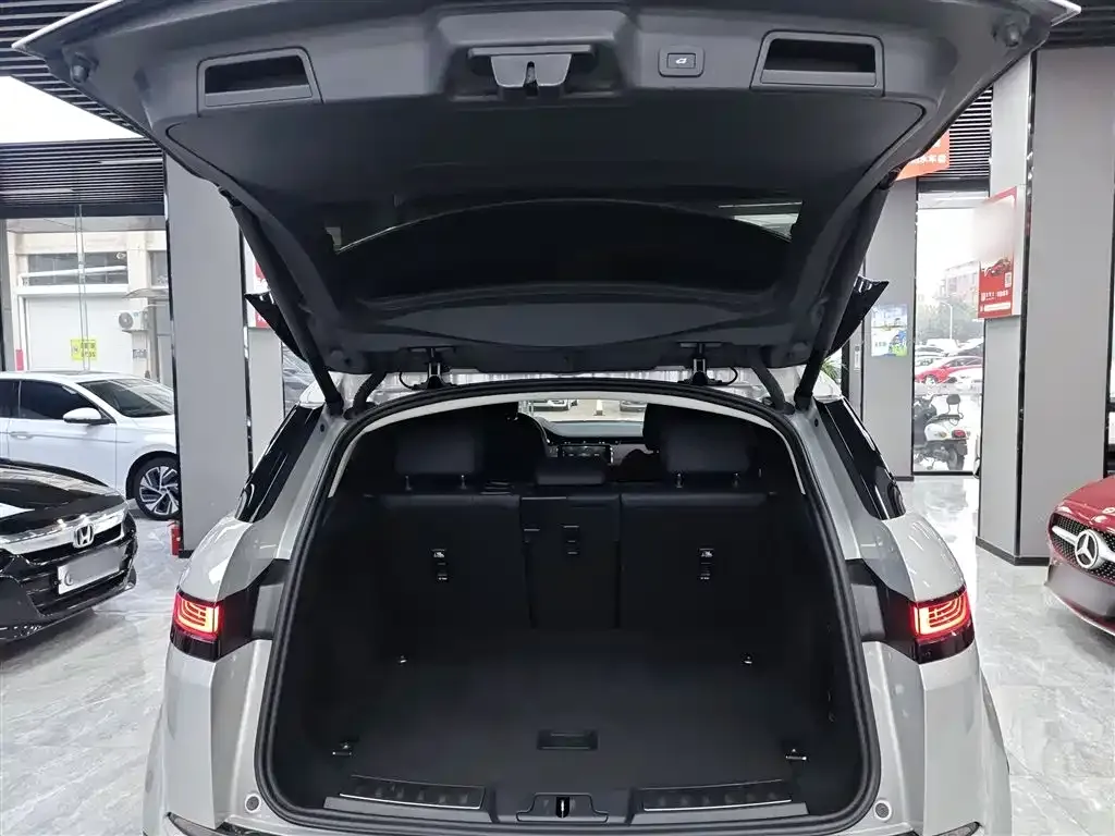 Land Rover Evoque — фото 5