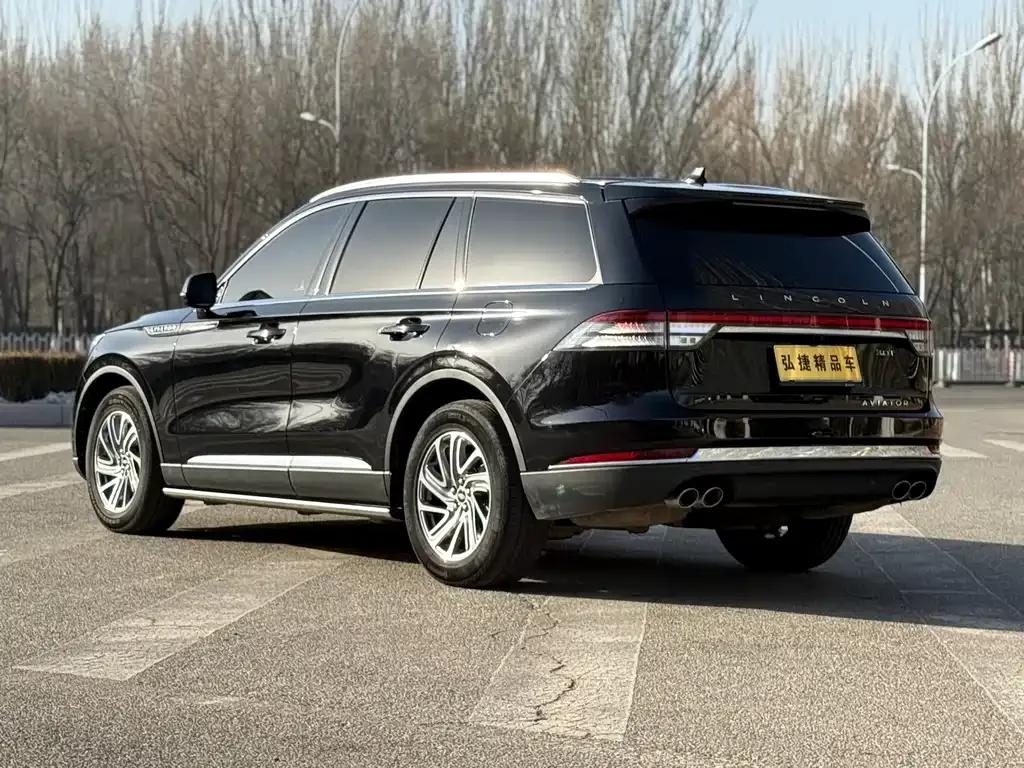 Lincoln Aviator — фото 10