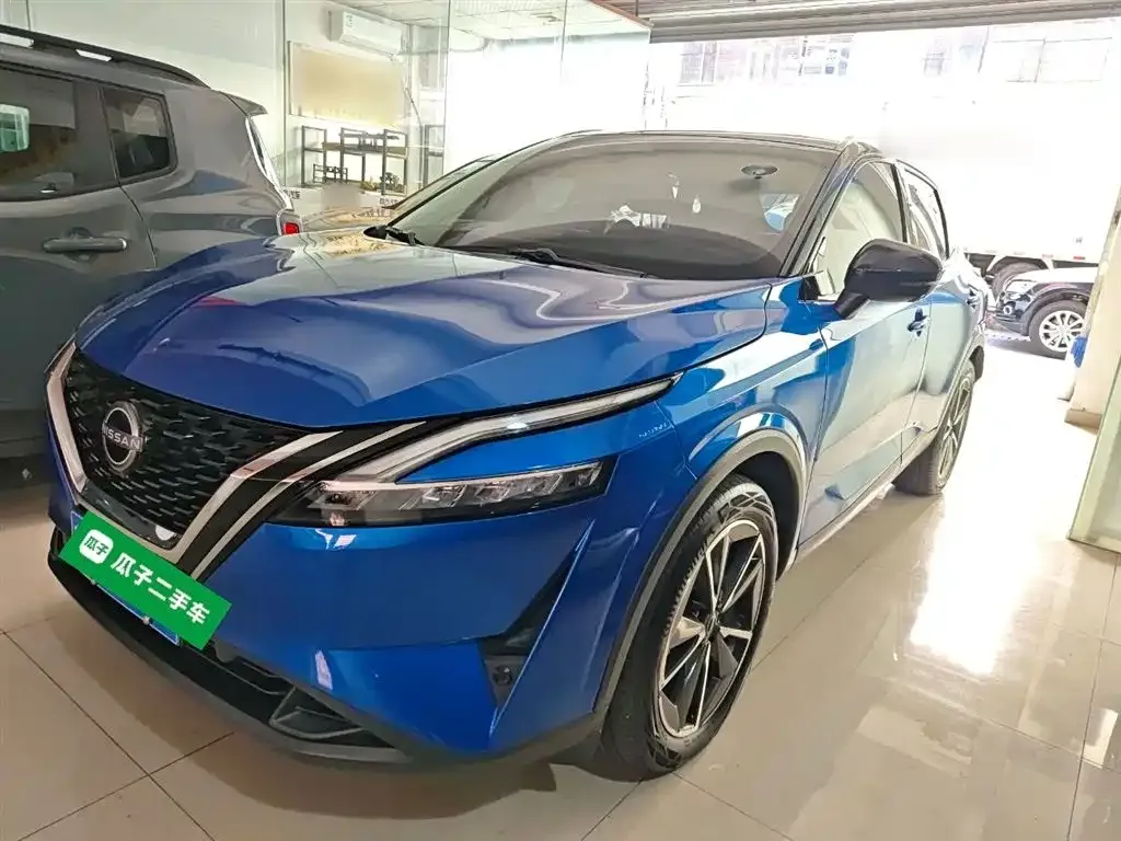 Nissan Qashqai — фото 1