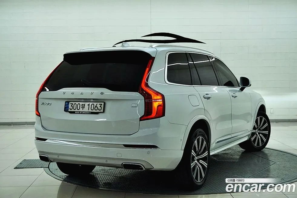 Volvo XC90 — фото 4