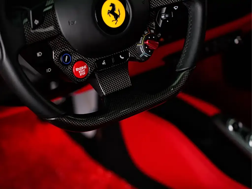 Ferrari F8 — фото 9