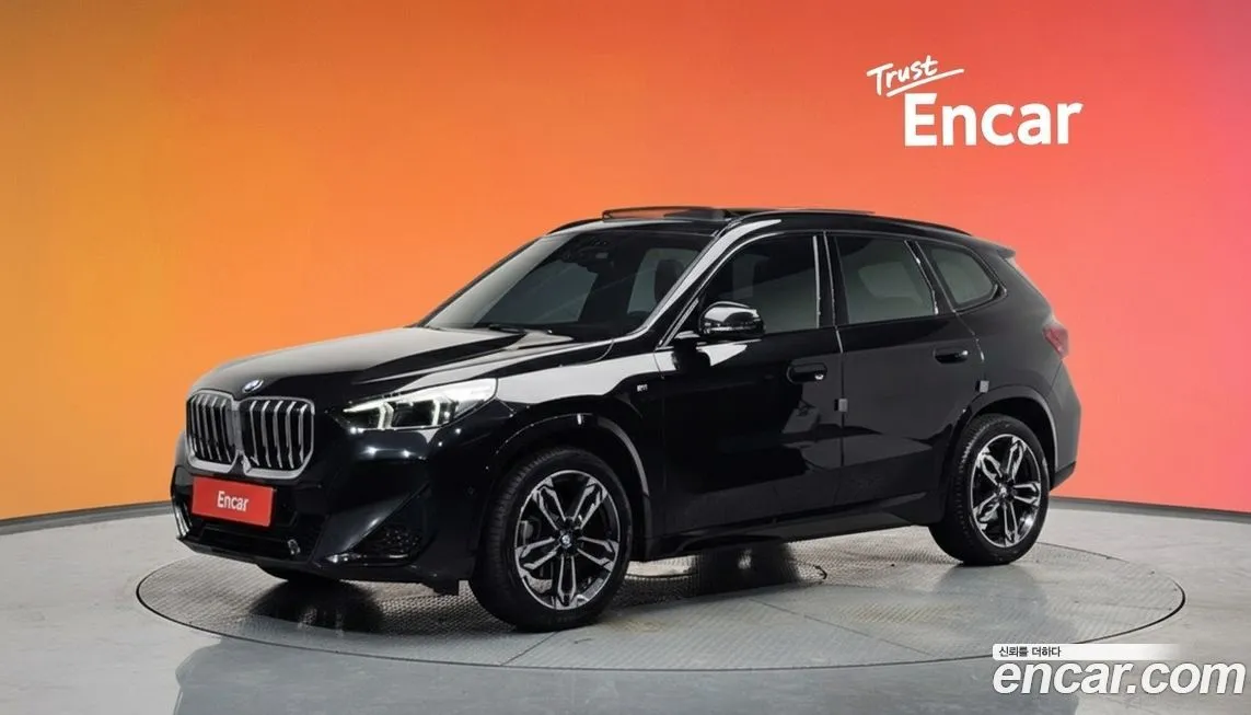 BMW X1 — фото 1