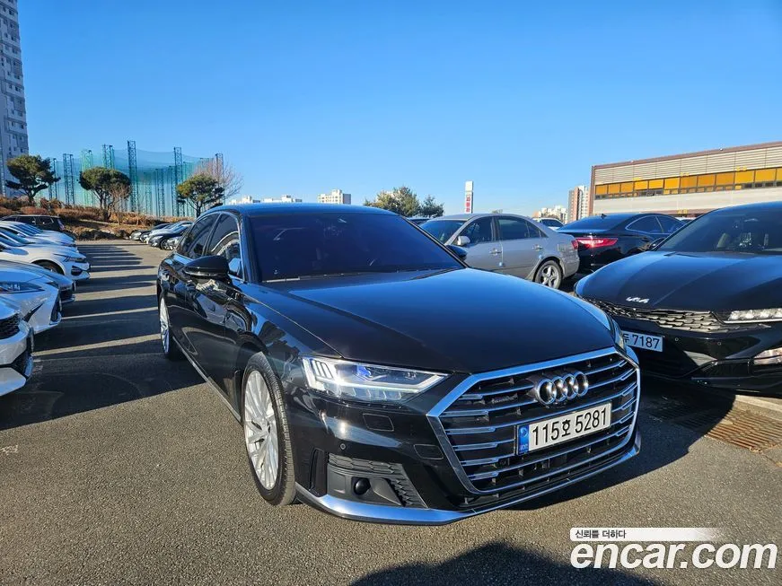 Audi A8 — фото 3