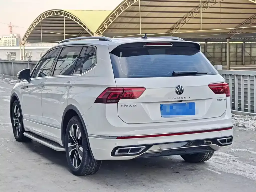 Volkswagen Tiguan L — фото 4