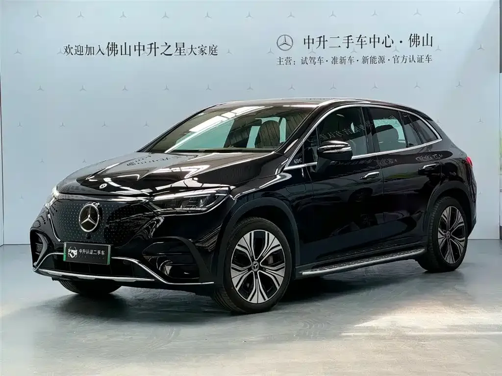 Mercedes-Benz EQE SUV — фото 1