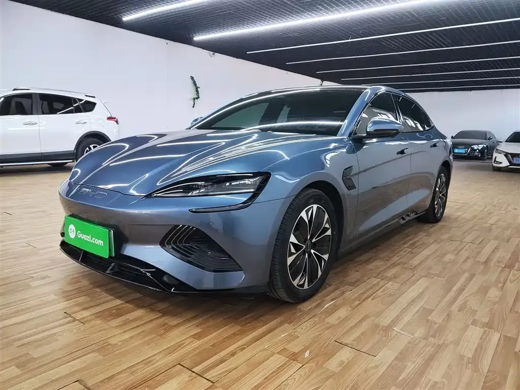 BYD Seal — фото 1