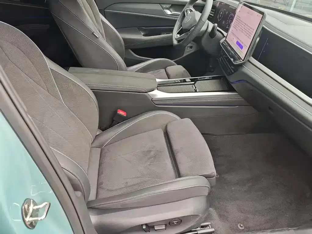 Volkswagen Passat — фото 10