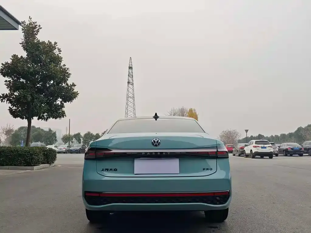 Volkswagen Passat — фото 4