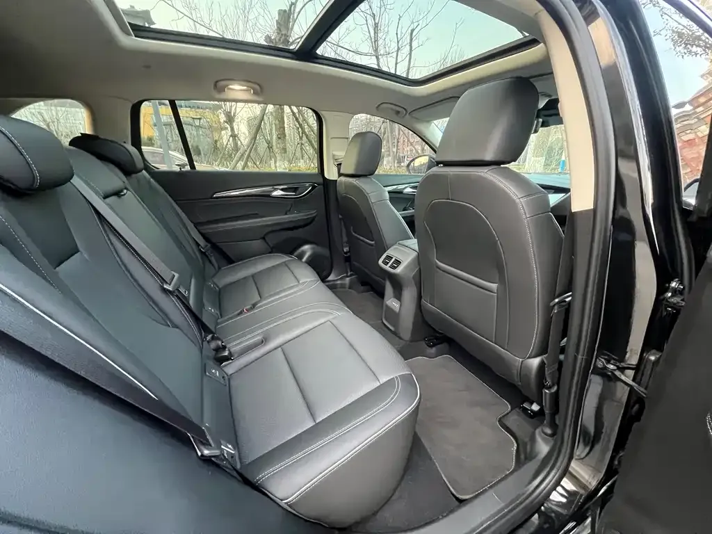 Buick Envision Plus — фото 10