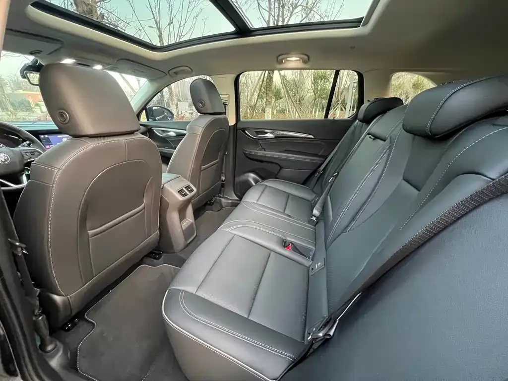 Buick Envision Plus — фото 8