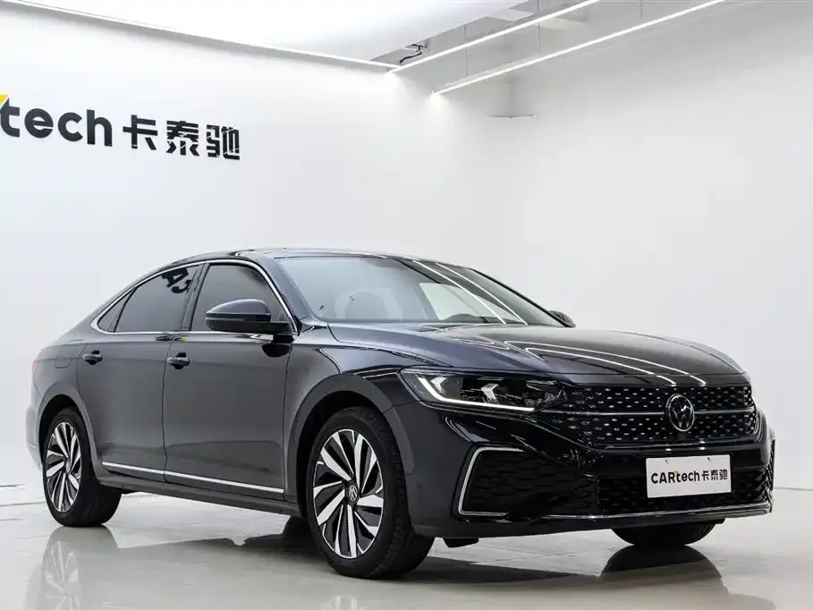 Volkswagen Passat — фото 9