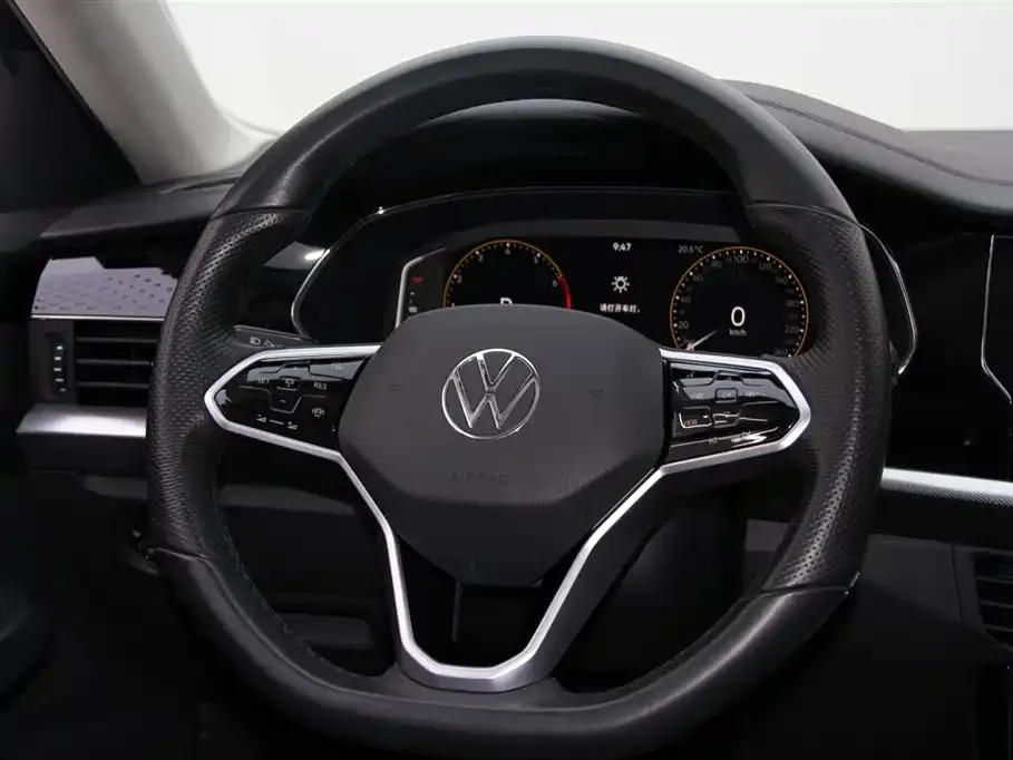 Volkswagen Passat — фото 7
