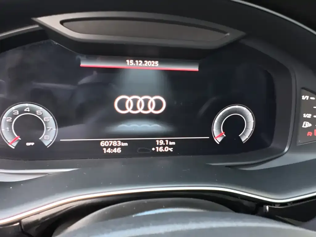 Audi Q7 — фото 5