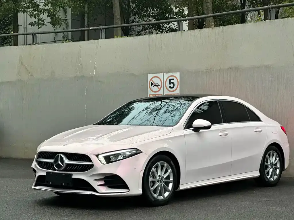 Mercedes-Benz A-Class — фото 1