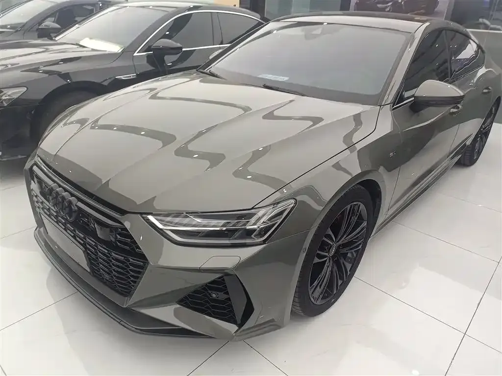 Audi A7 — фото 1