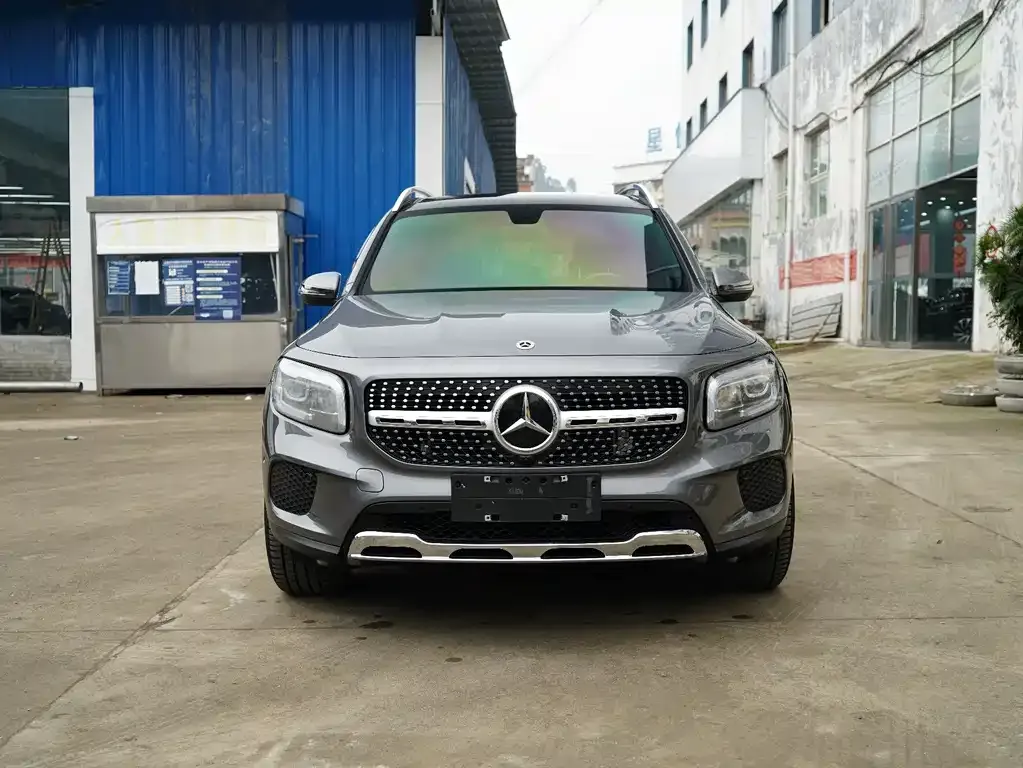 Mercedes-Benz GLB — фото 10