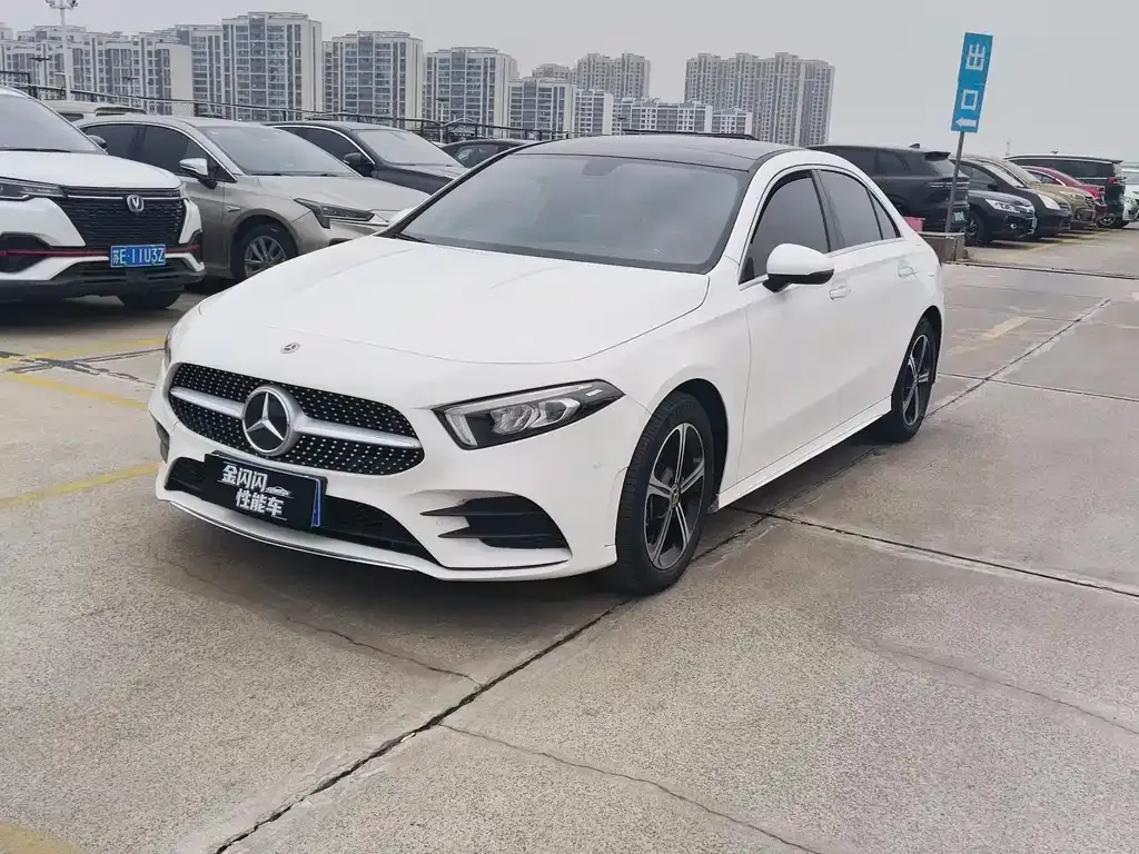 Mercedes-Benz A-Class — фото 1