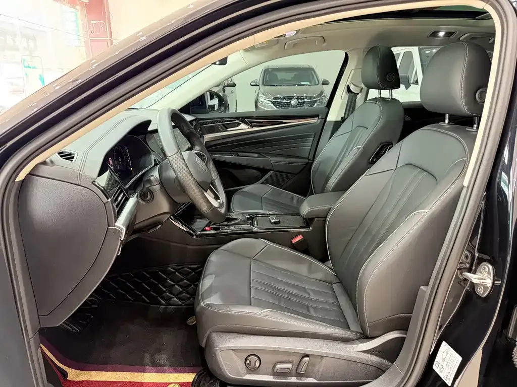 Volkswagen Passat — фото 6