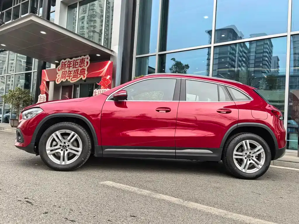 Mercedes-Benz GLA — фото 8