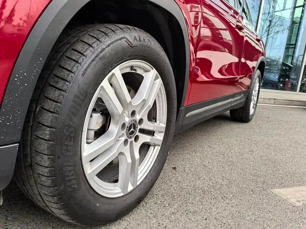 Mercedes-Benz GLA — фото 5