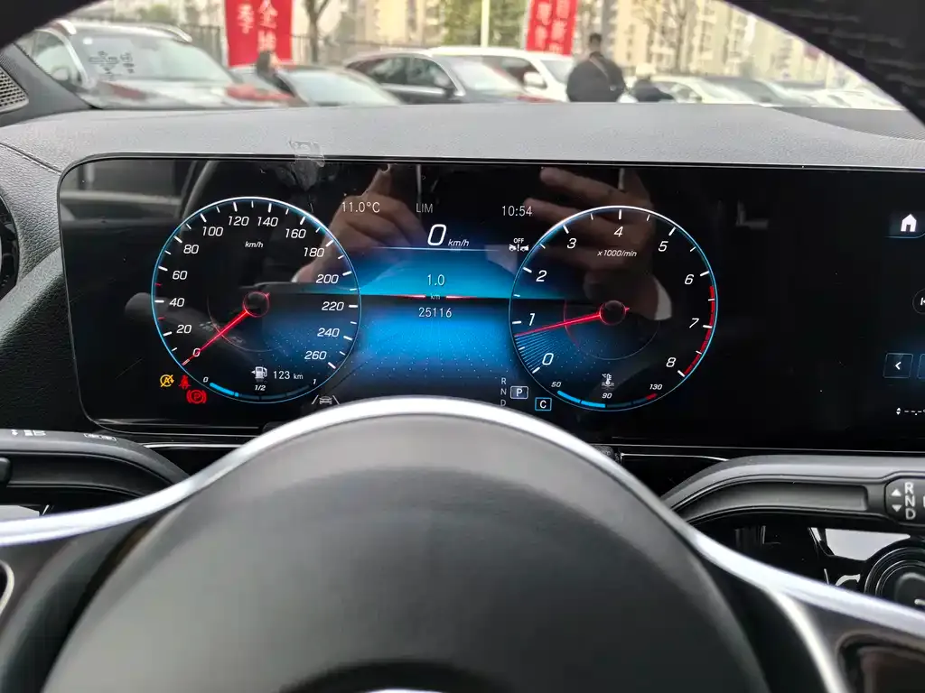 Mercedes-Benz GLA — фото 9