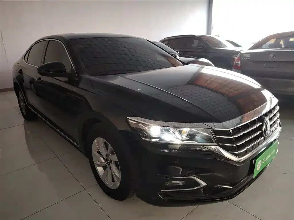Volkswagen Passat — фото 4