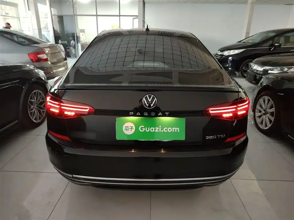 Volkswagen Passat — фото 6