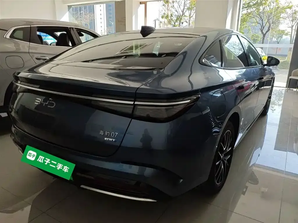 BYD Seal 07 DM-i — фото 9