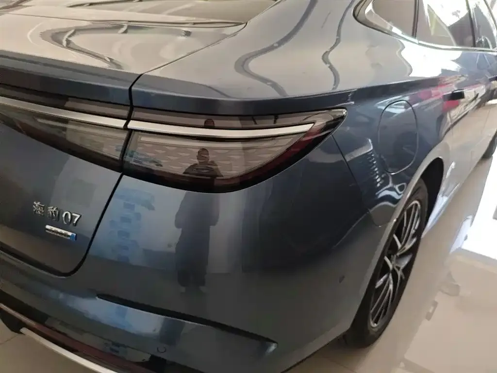 BYD Seal 07 DM-i — фото 4