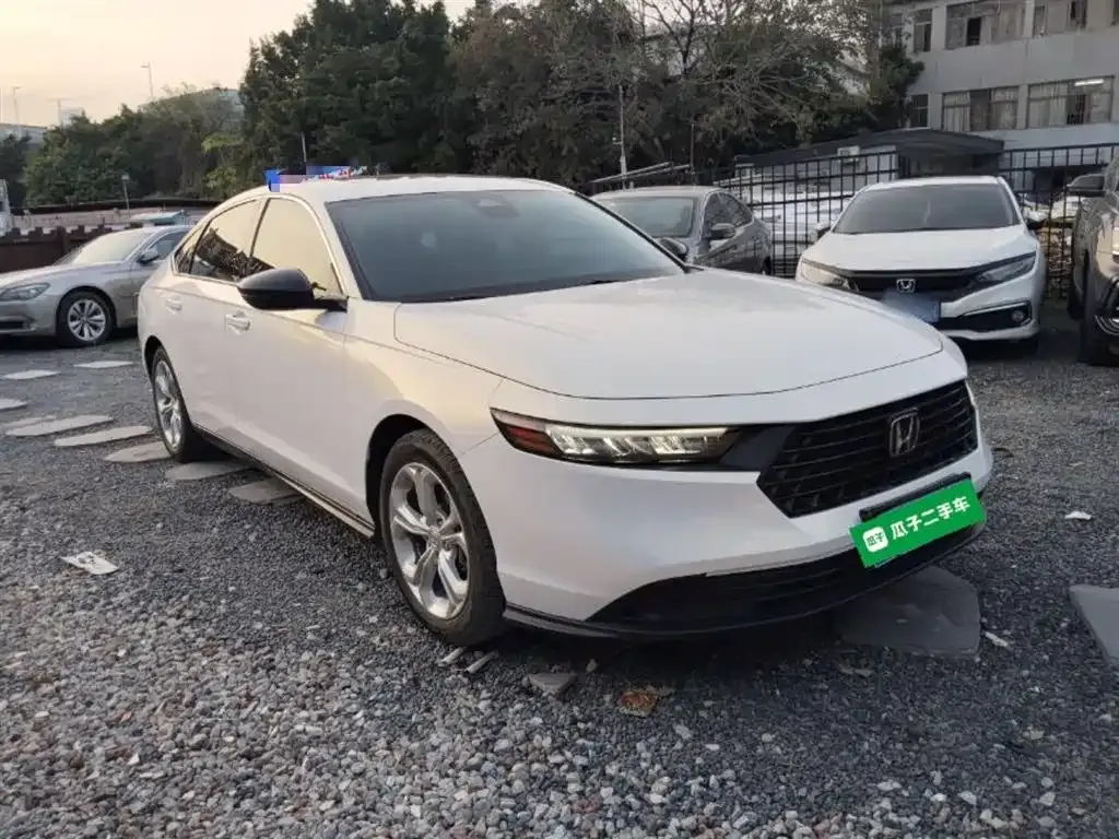Honda Accord — фото 6