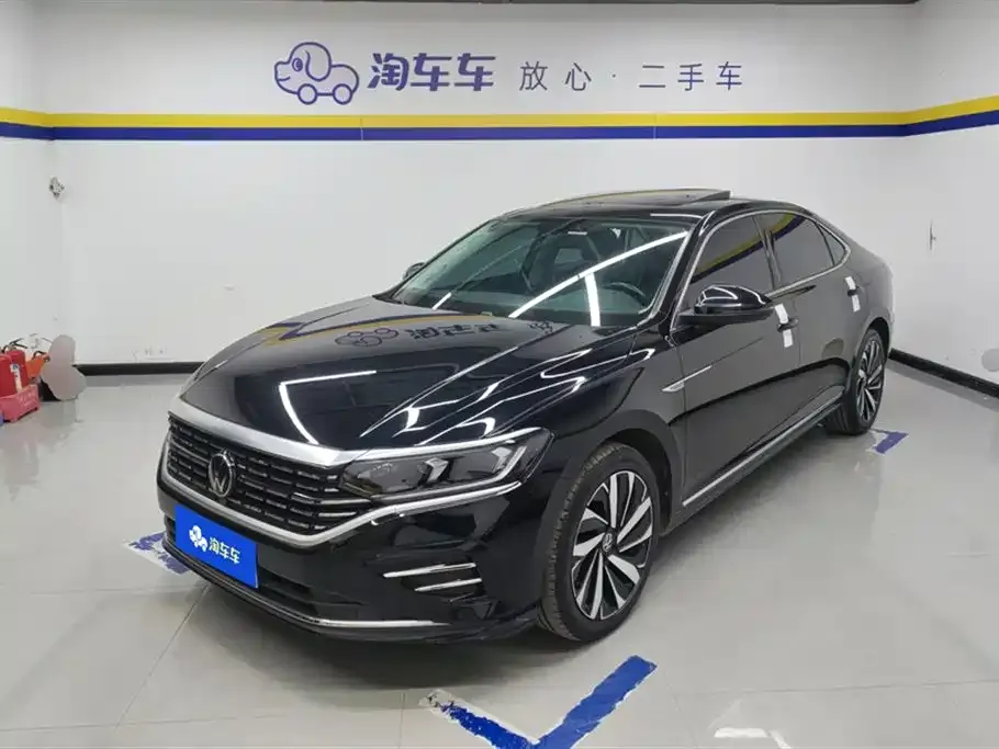 Volkswagen Passat — фото 1