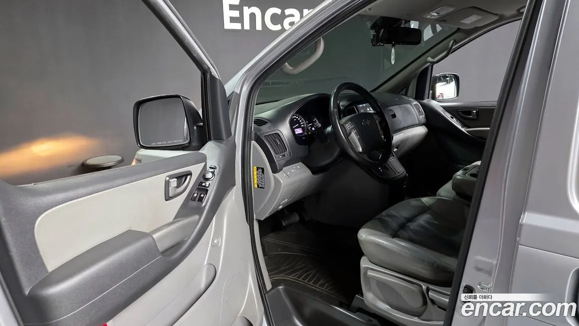 Hyundai Starex — фото 10