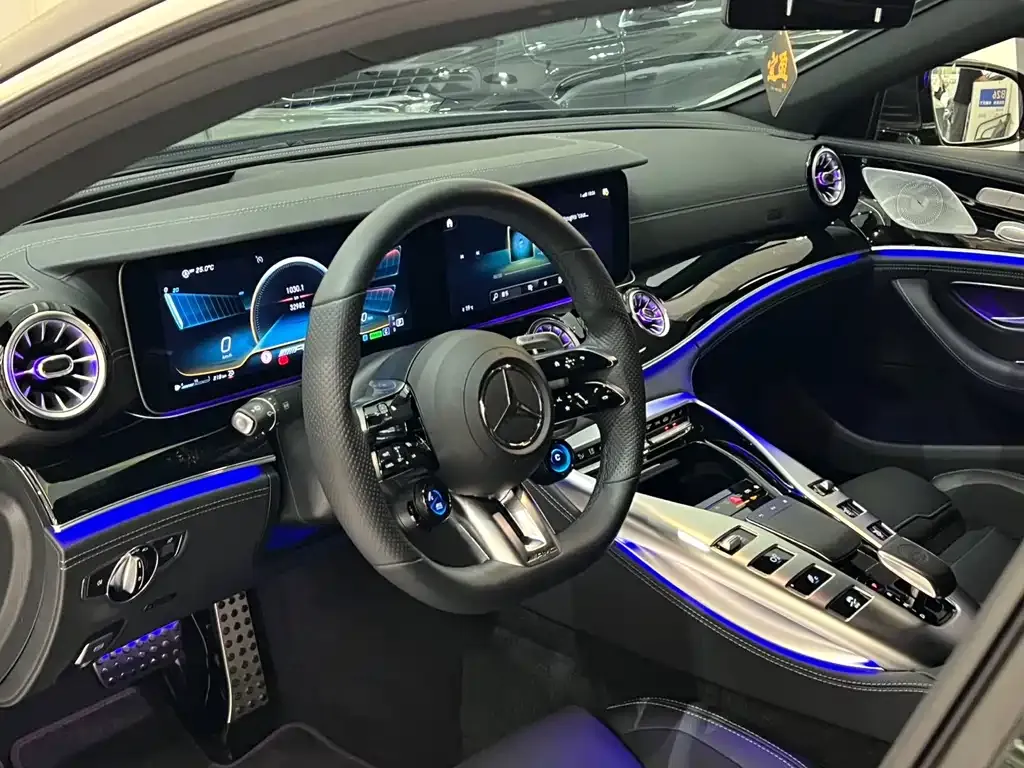 Mercedes-Benz AMG GT — фото 8