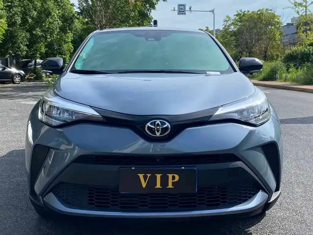 Toyota C-HR — фото 4