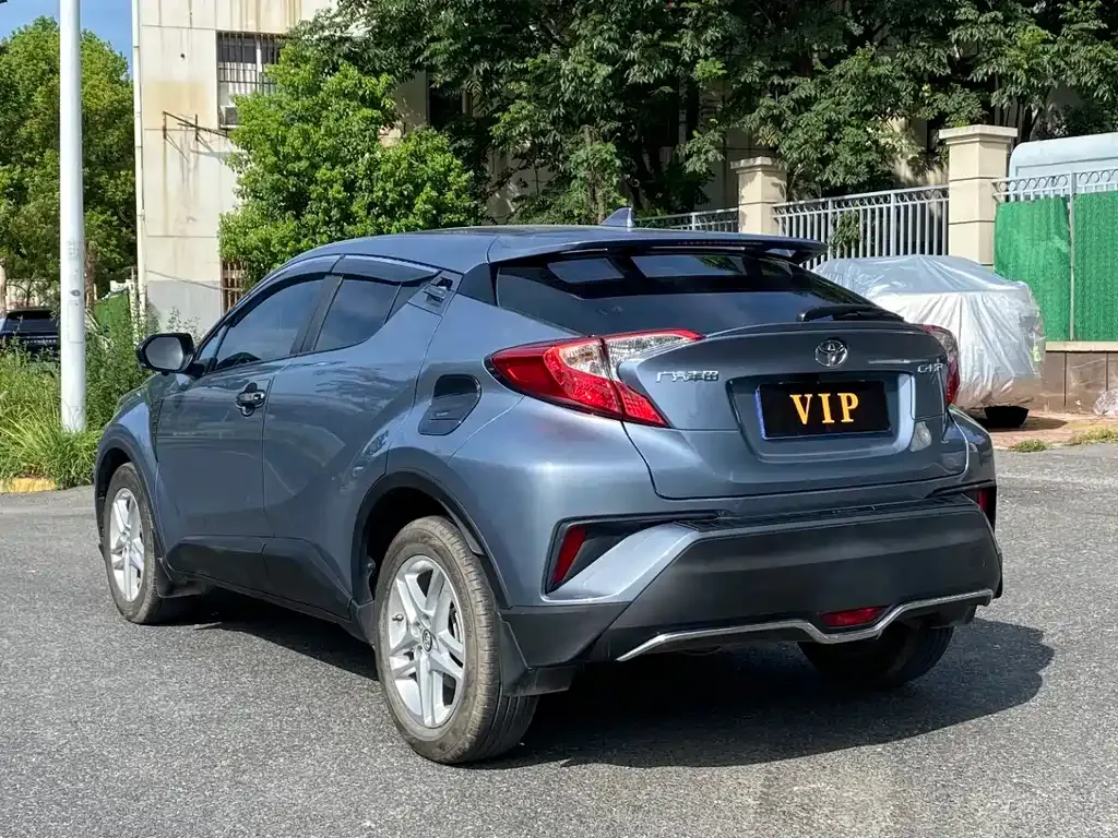 Toyota C-HR — фото 6
