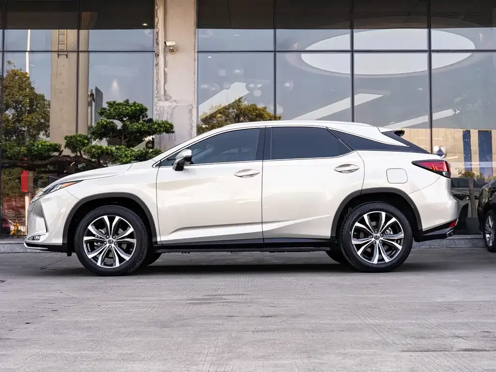 Lexus RX — фото 9
