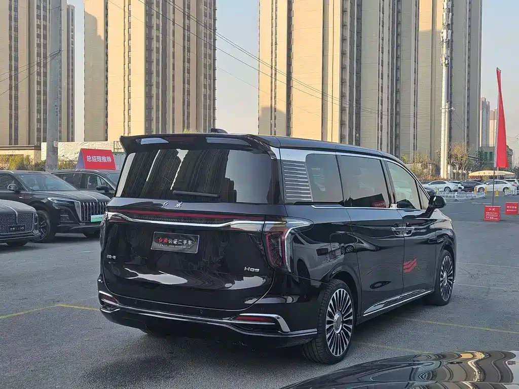 Hongqi HQ9 — фото 7
