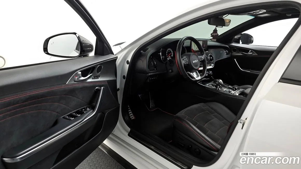 Kia Stinger — фото 10