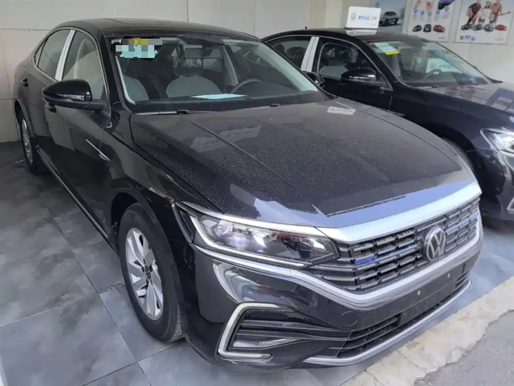 Volkswagen Passat New Energy — фото 10