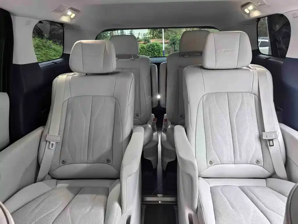 Buick GL8 Hybrid — фото 4
