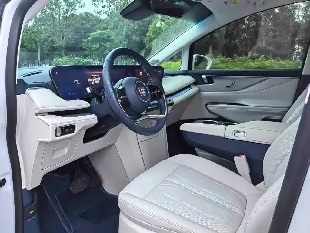Buick GL8 Hybrid — фото 9