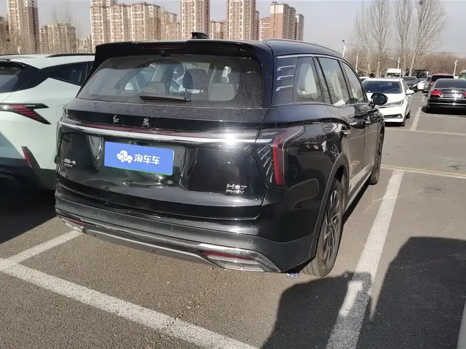 Hongqi HS7 PHEV — фото 2