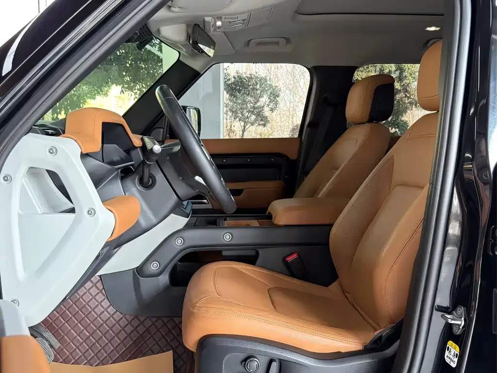 Land Rover Defender — фото 10