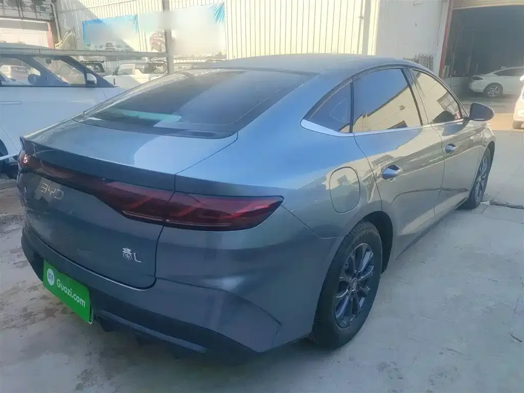 BYD Qin L — фото 2
