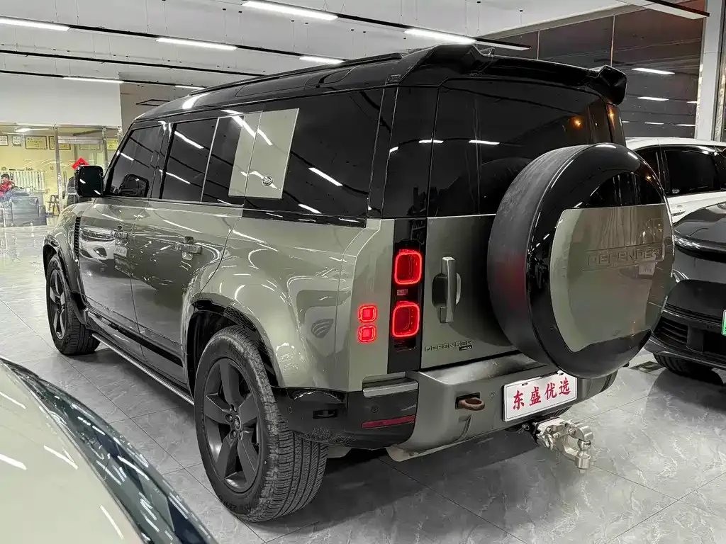Land Rover Defender — фото 8