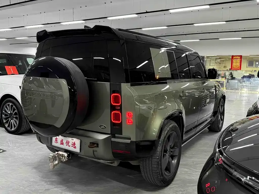 Land Rover Defender — фото 3