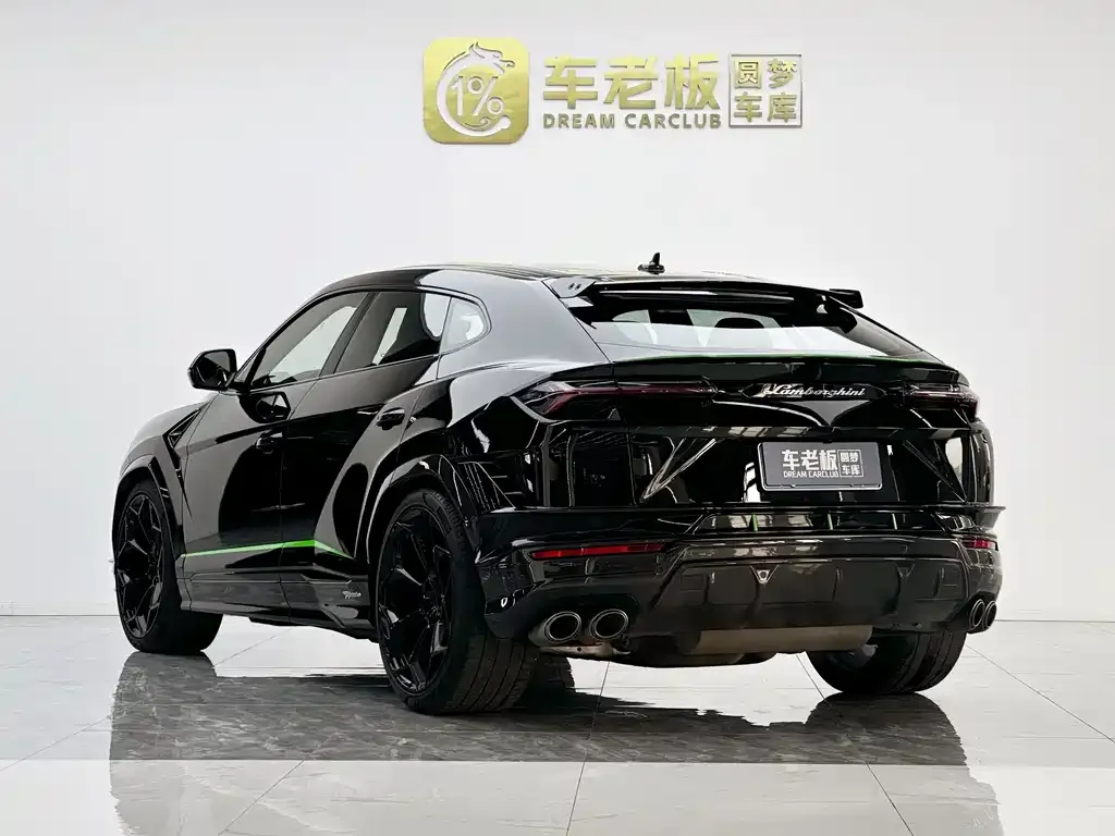 Lamborghini Urus — фото 6