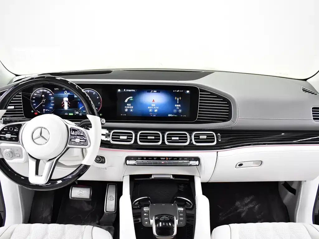 Mercedes-Benz GLS — фото 8