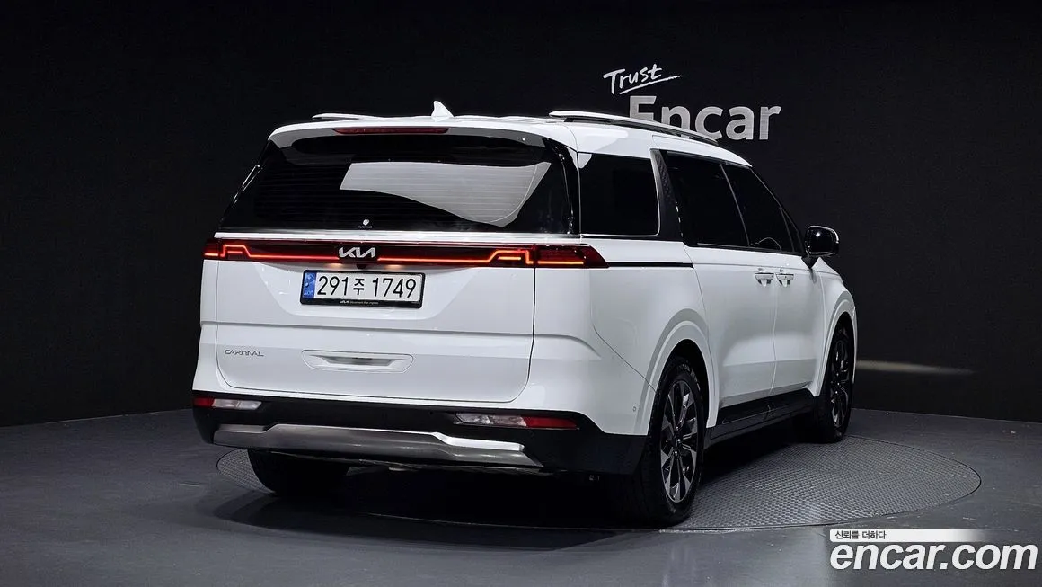 Kia Carnival — фото 2