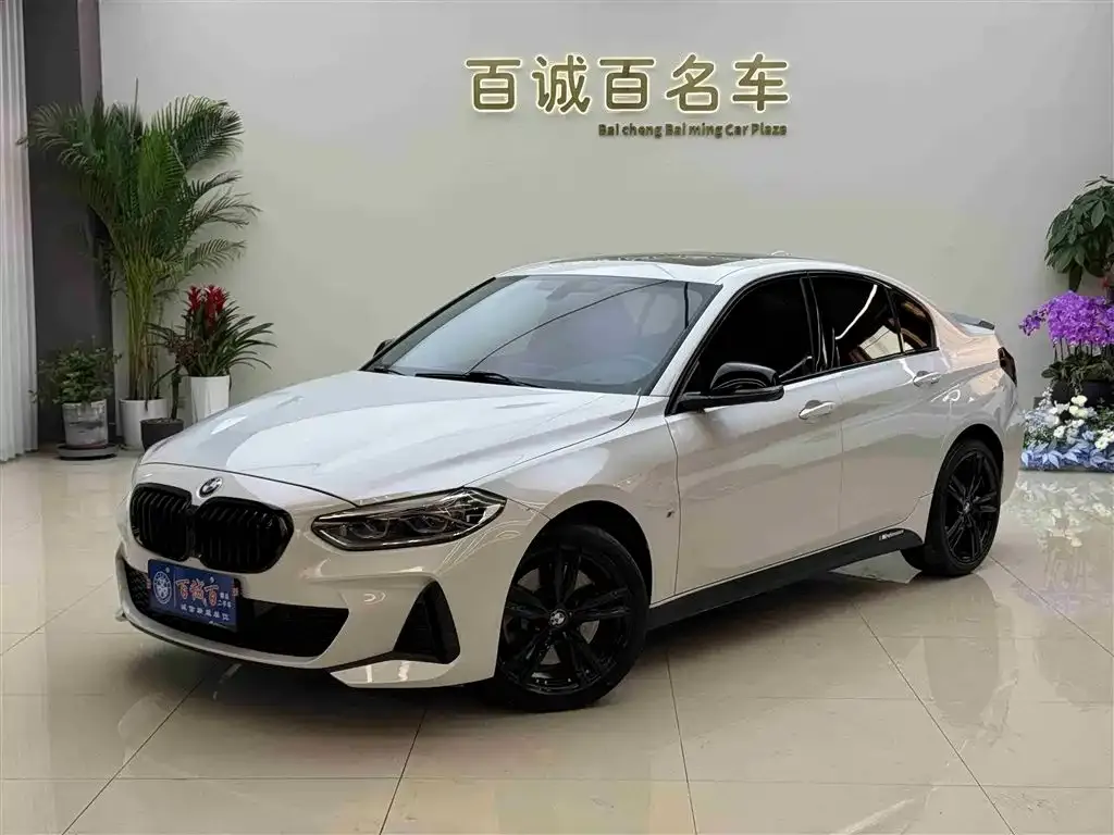 BMW 1 Series — фото 1